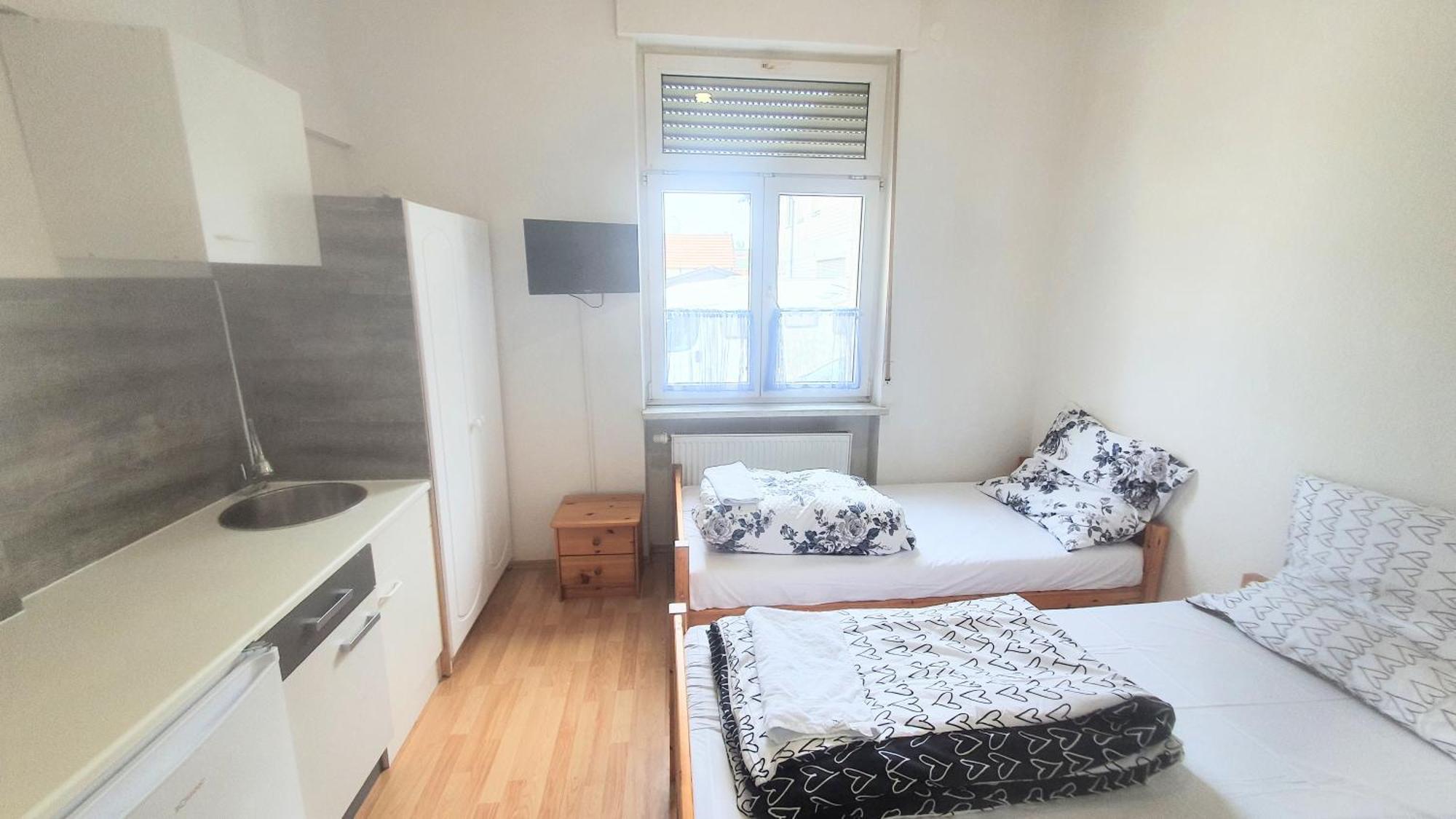 Fmi 9 Accommodation Raunheim Bilik gambar
