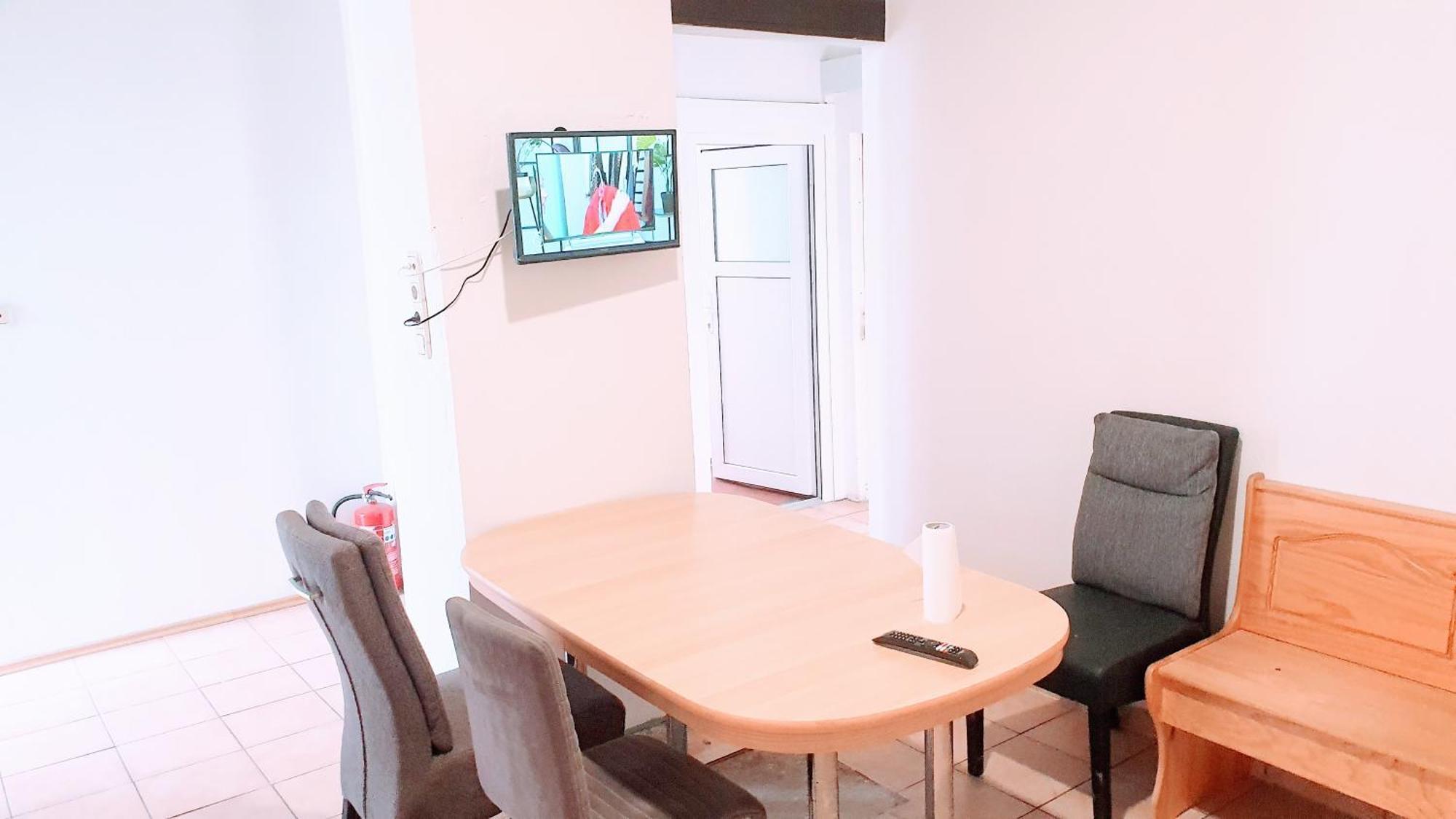 Fmi 9 Accommodation Raunheim Bilik gambar